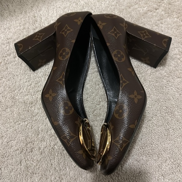 Louis Vuitton Brown Monogram Canvas Madeleine Block Heel Pumps Size 40 - Picture 5 of 6